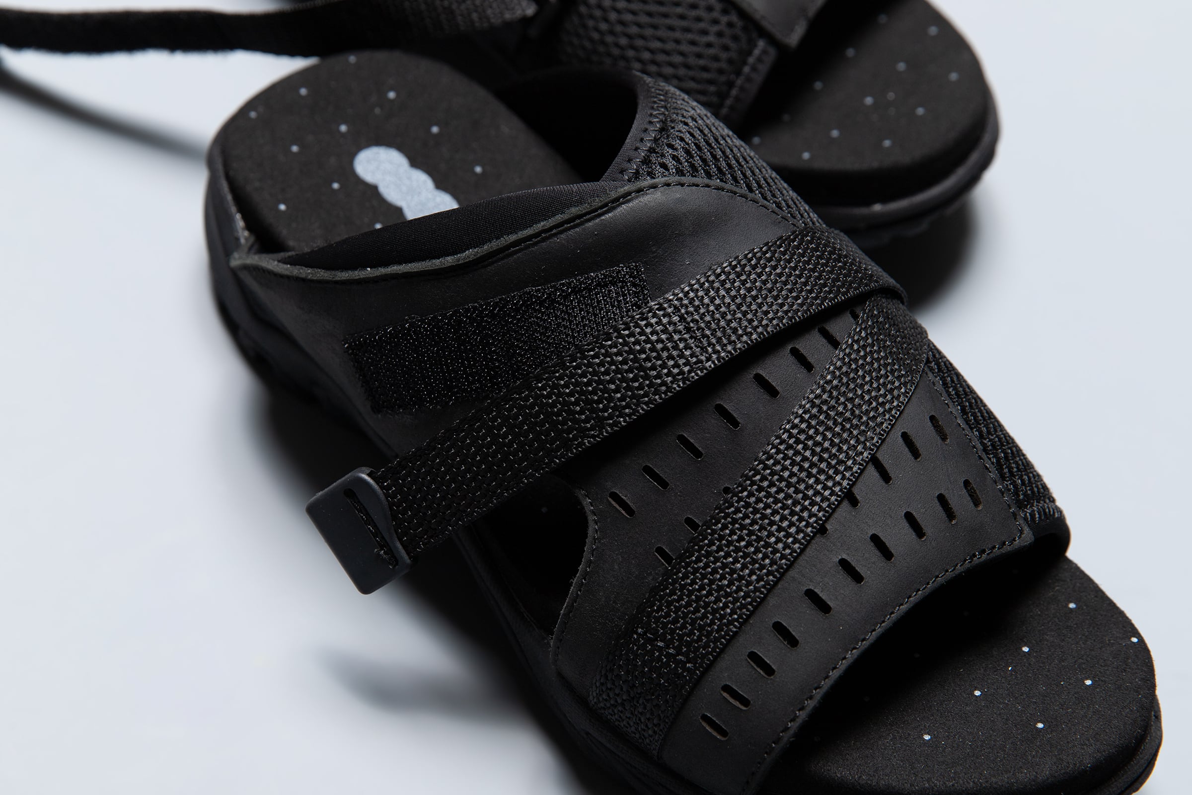 pg DELTA PRM | BLK | PLAYGROUND | スニーカーショップ