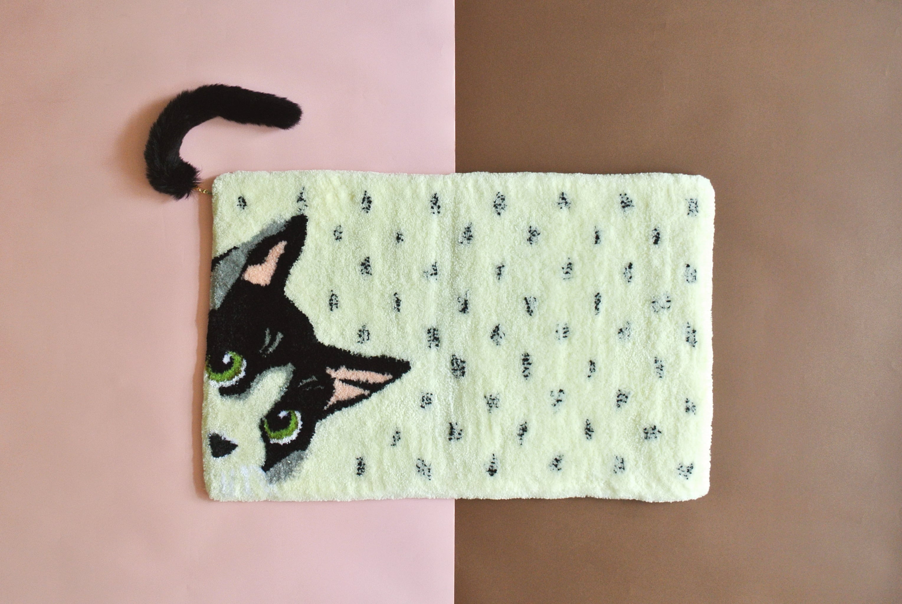 Cat Rug ハチワレのぞき見 Cat In Da House On Line Store Cat Rug ハチワレのぞき見 Cat In Da House On Line Store
