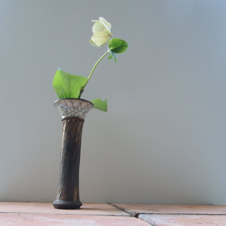 錆陶花器 古角志奈帆（陶） 貫入ブロンズ錆釉花器 | Galeria Mamica shop