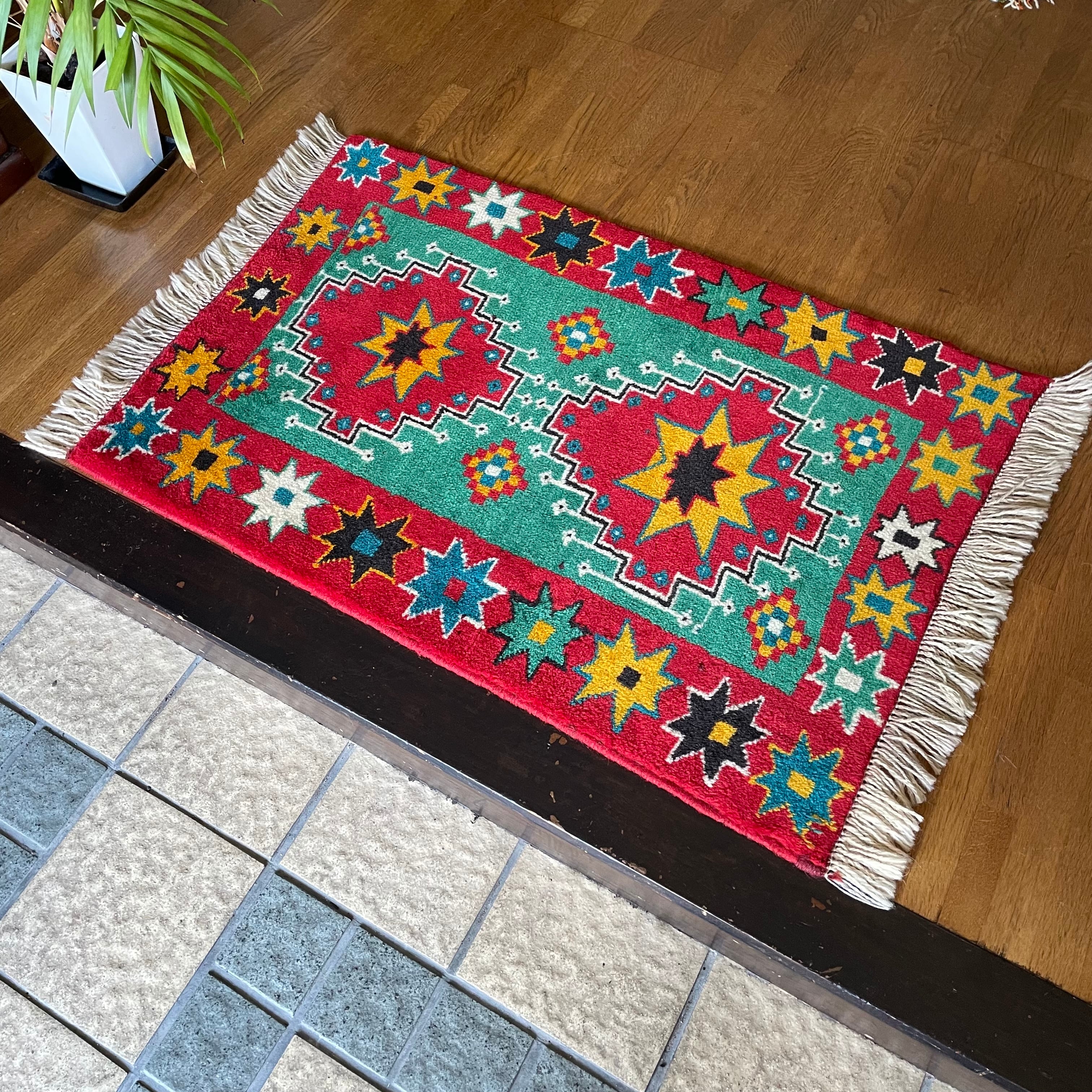 ペルシャ絨毯 ヤラメ産 座布団 サイズ 41$cm | honmono ペルシャ絨毯