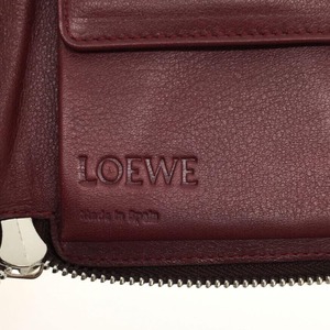 LOEWE(ロエベ)ラウンドジップウォレット/レッド