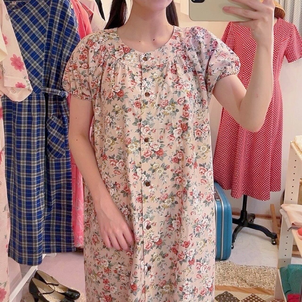 dahlia and rose gather sleeve one-piece