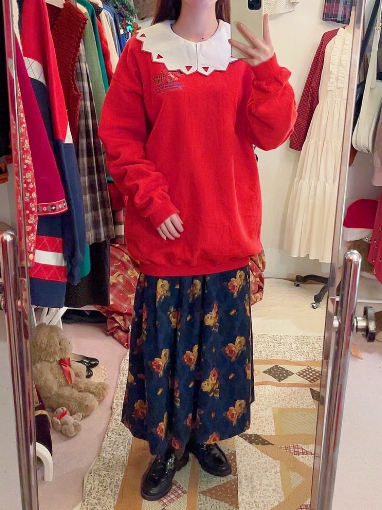 red heavy weight sweat