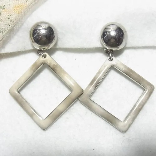 四角い下がるイヤリング　ヴィンテージアクセサリーのセール通販 11993E