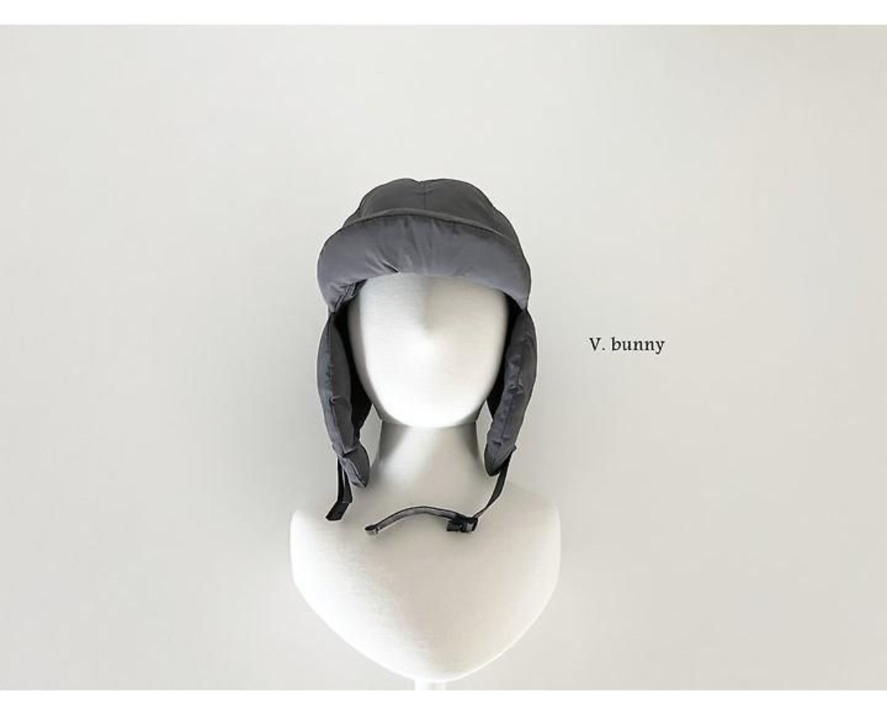 韓国子供服 / 26winter / VANILLA BUNNY / エンボスキャップ / キッズ / 冬服 *FREE*