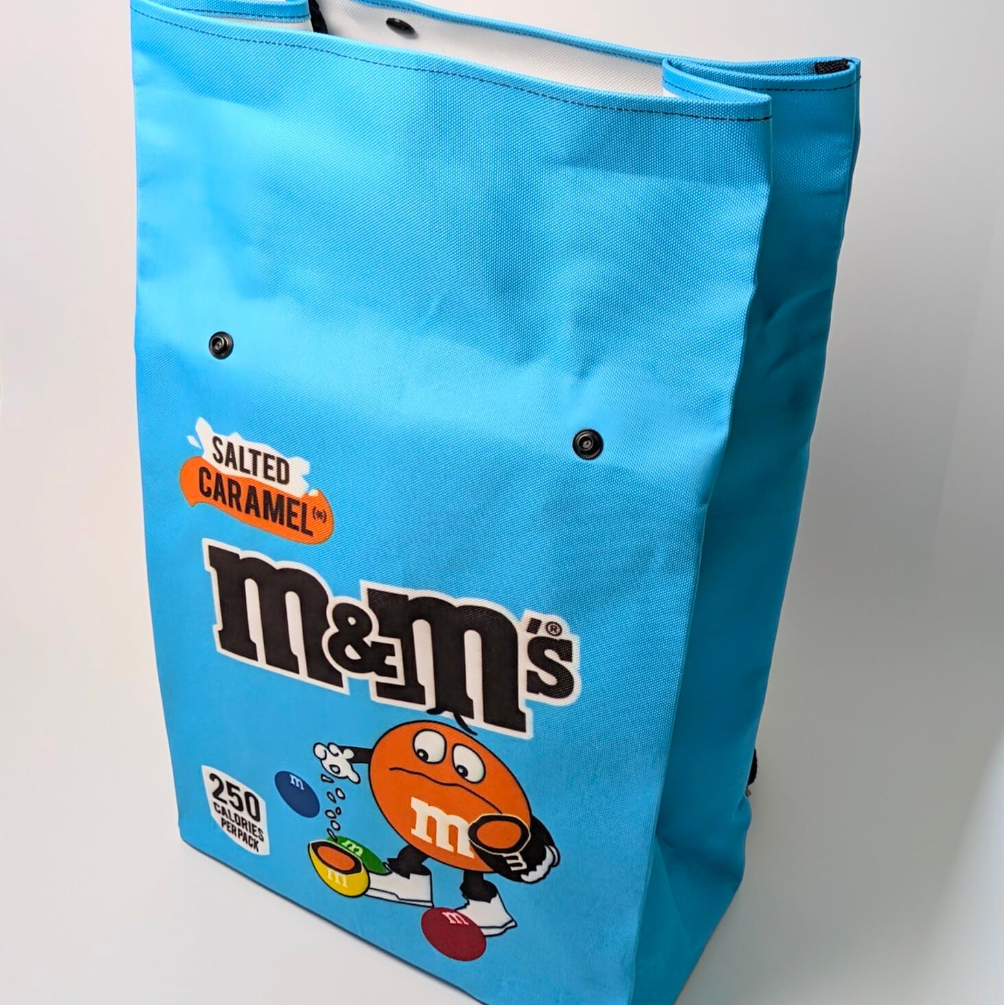 ♧【 エムアンドエムズ (m&m's) 】 Backpack(バックパック) / リュック / 紙袋風〚アメリカン雑貨 アメトイ〛