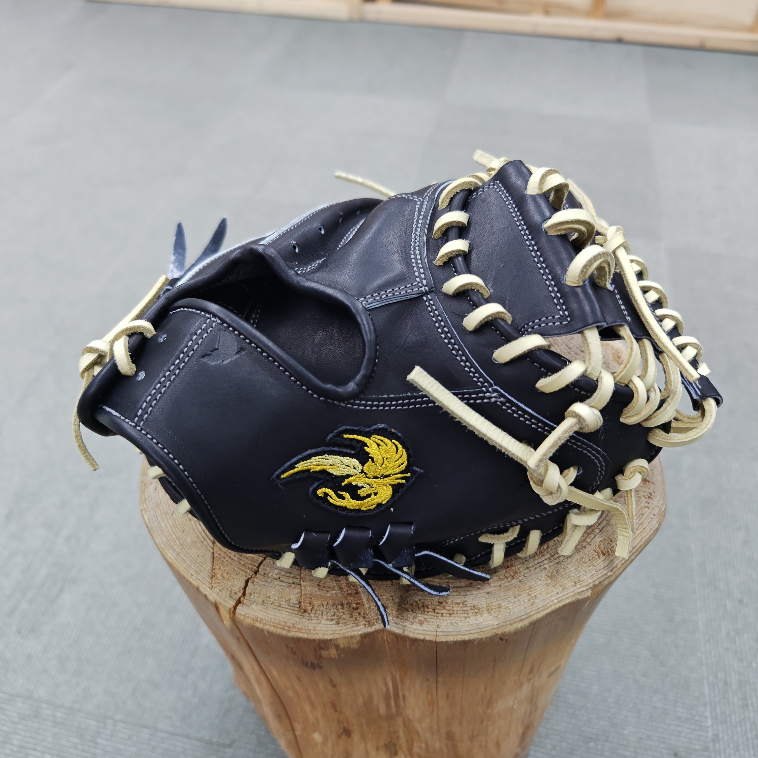 特殊重心グローブ コニーズ 硬式グローブ 早い者勝ちです！！ カタログ 