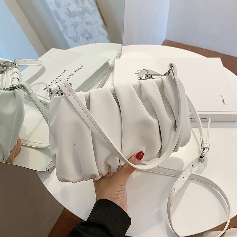 スモールバッグハンドバッグ2020秋と冬の新しいトレンディなファッションオールマッチメッセンジャーバッグネットセレブウエスタンスタイルシングルショルダー脇バッグ Tiancai_Wing_Bag8128305