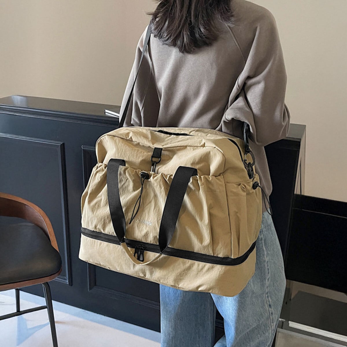 ボストンバッグ 大容量 トラベルバッグ レディース メンズ 韓国 シンプル 大人 カジュアル 旅行 出張 機内持ち込み 乾湿分離ポケット シューズ収納 大人可愛い 大人女子