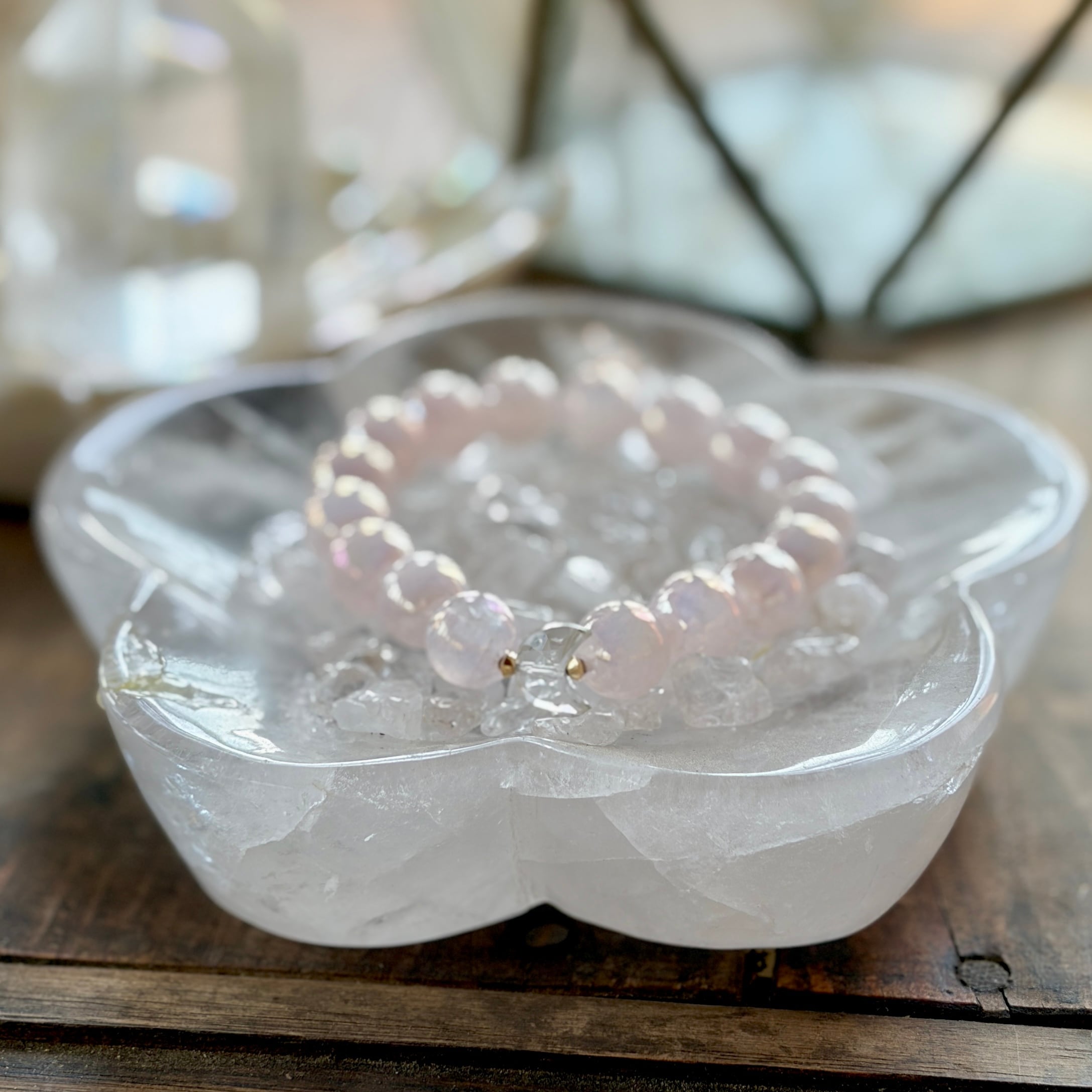 LUNA bracelet 〜 Venus（オーラローズクォーツ × クォーツ/水晶）18K