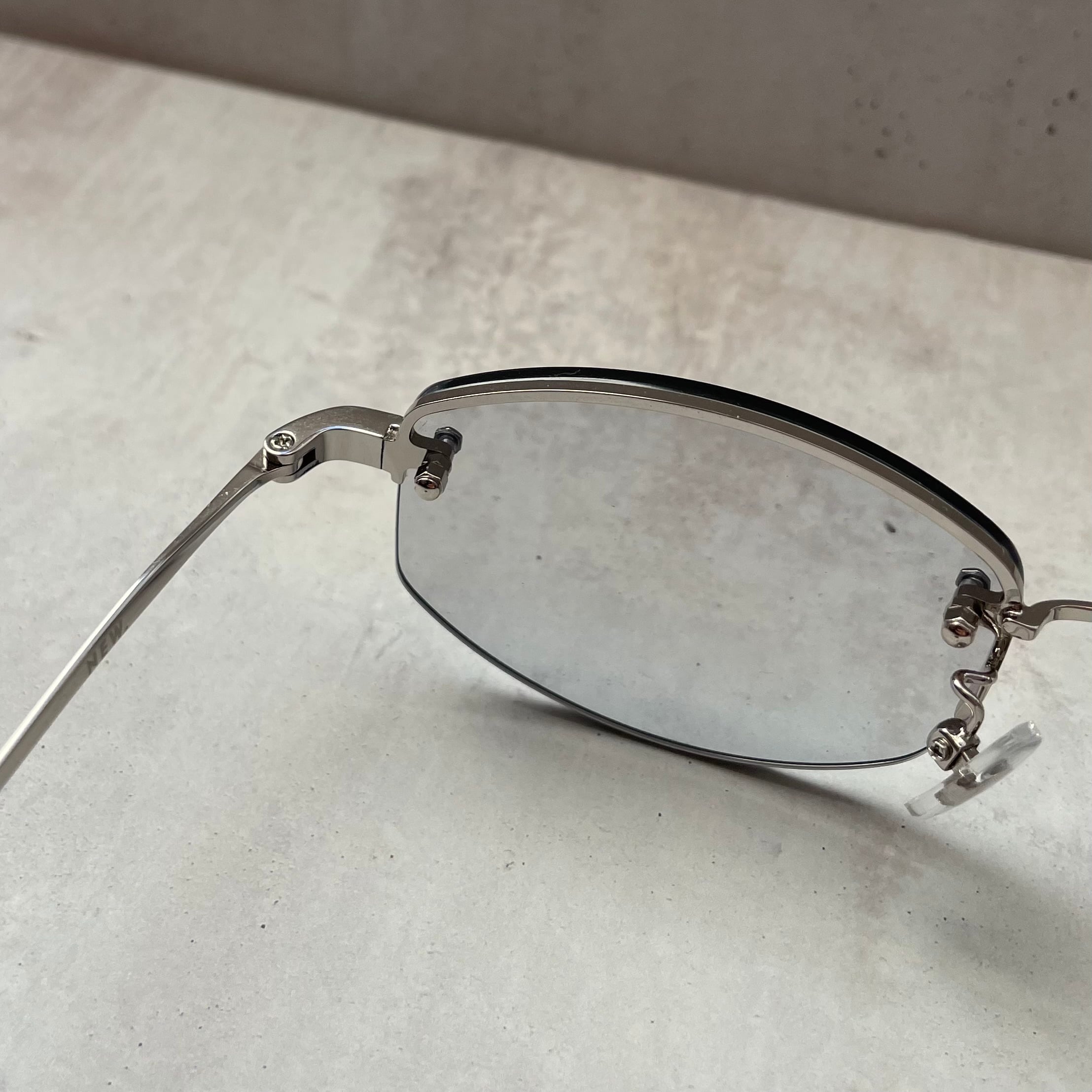NEW. MORRIS サングラス blasted silver/blasted gold | 旅ト眼鏡