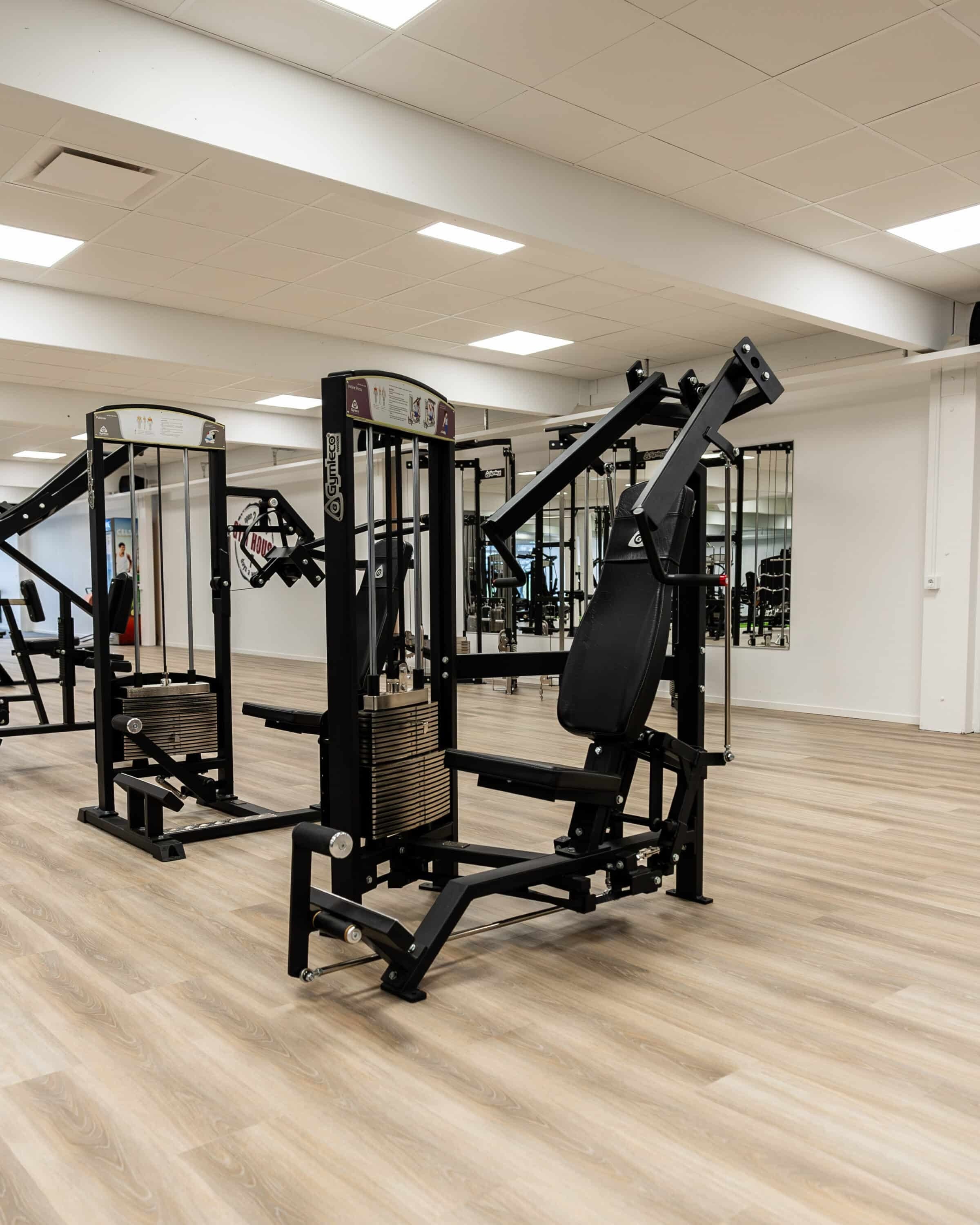 320 インクラインチェストプレス | gymlecojapan