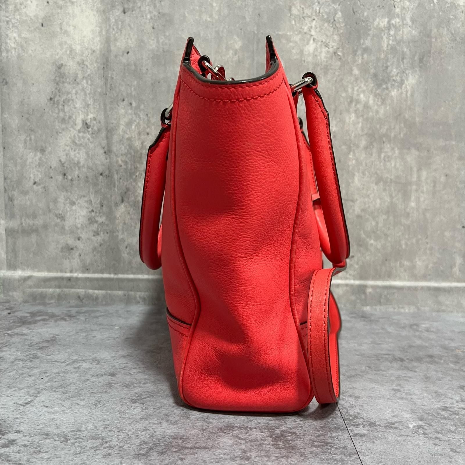 COACH】コーチ 無地ハンドバッグ レザー 2WAYショルダーバッグ レザー
