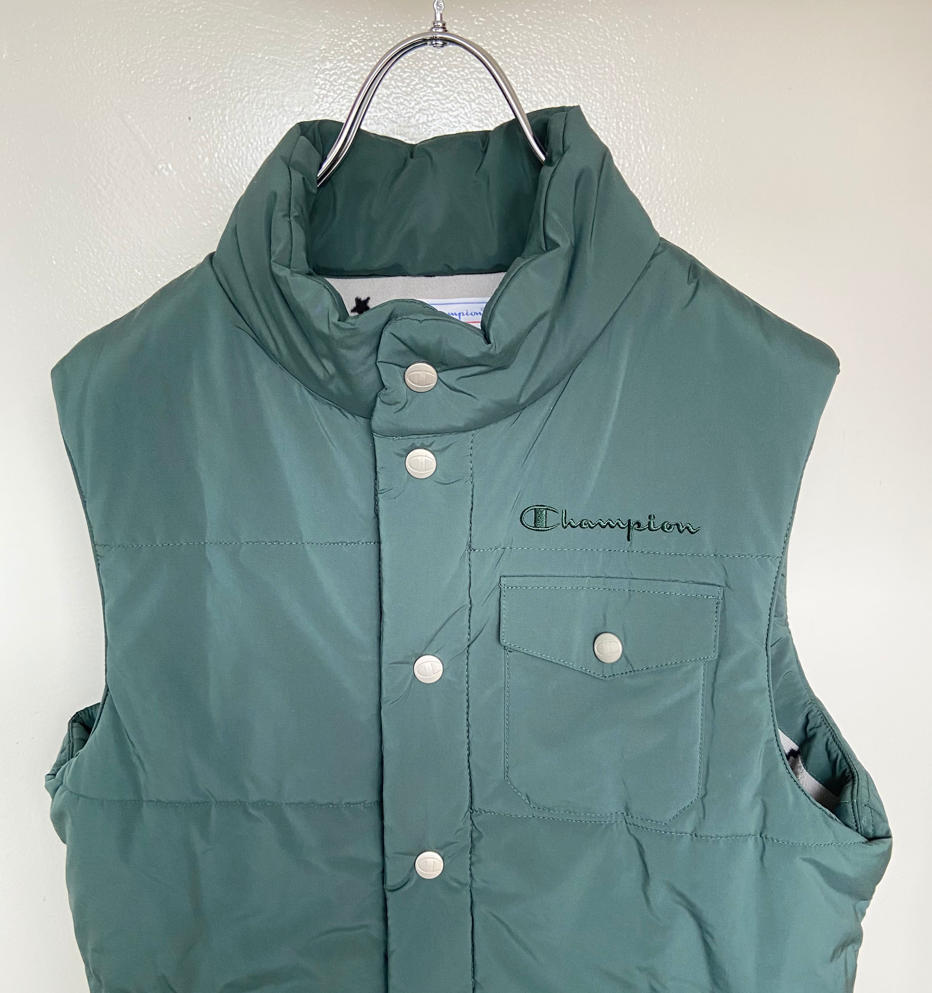 Champion/チャンピオン 刺繍ロゴ 中綿ダウンベスト 緑 モスグリーン