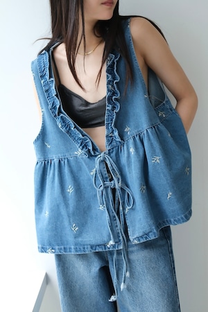 Ruffled Embroidery Denim Vest フリルエンブロイダリーデニムベスト Blue