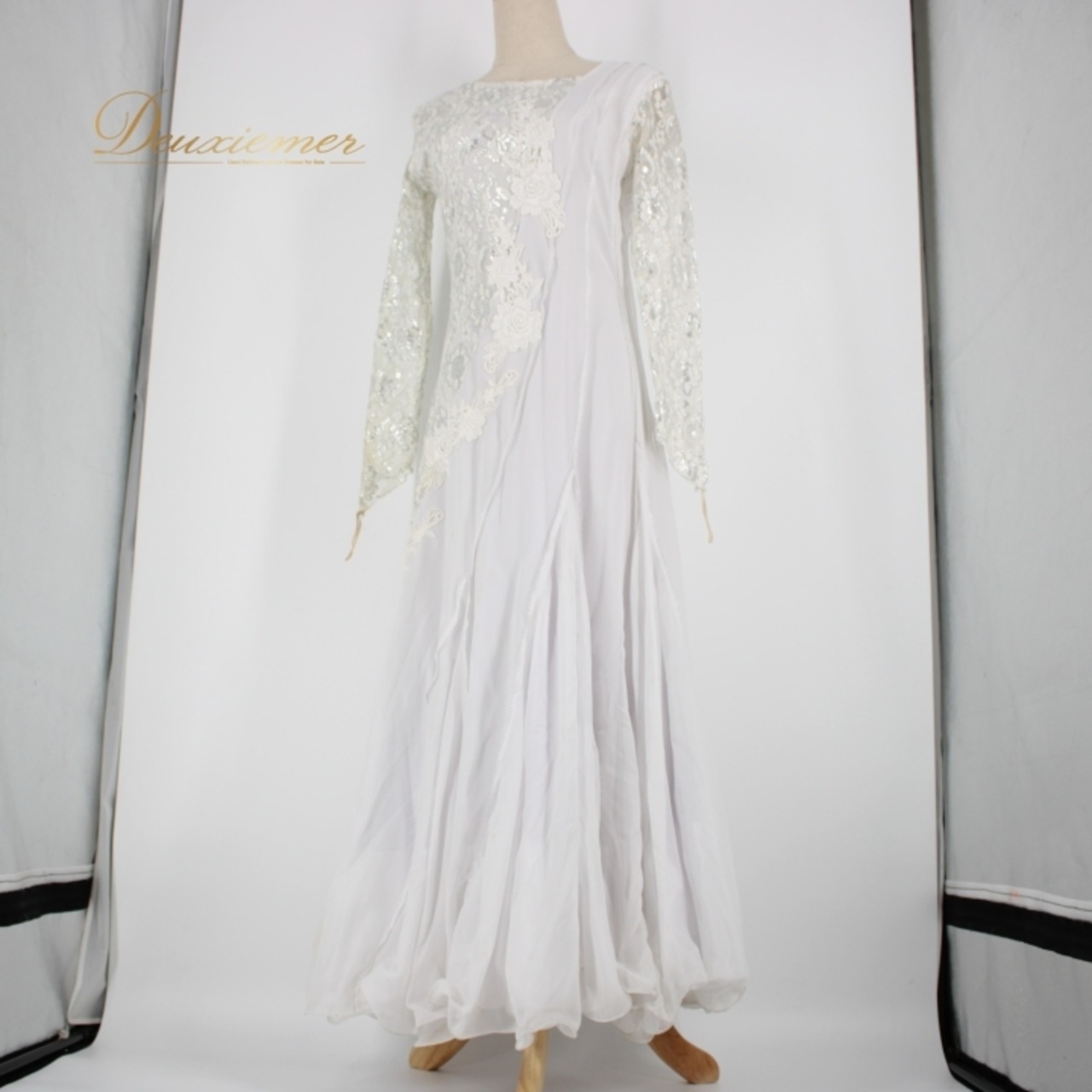 社交ダンス 衣装 スタンダード ドレス ワンピース パーティ衣装 オールシーズン 白 ホワイト系 prima boutique プリマブティック シルバー系 フラワーレース クラシック ダンスウェア 薄手 軽量 伸縮性 おしゃれ 上品 洗練 コスチューム フェミニン エレガント フォーマル パーティー ダンスレッスン 発表会 レディース 夏用 秋用 冬用 冬服 ステージ衣装