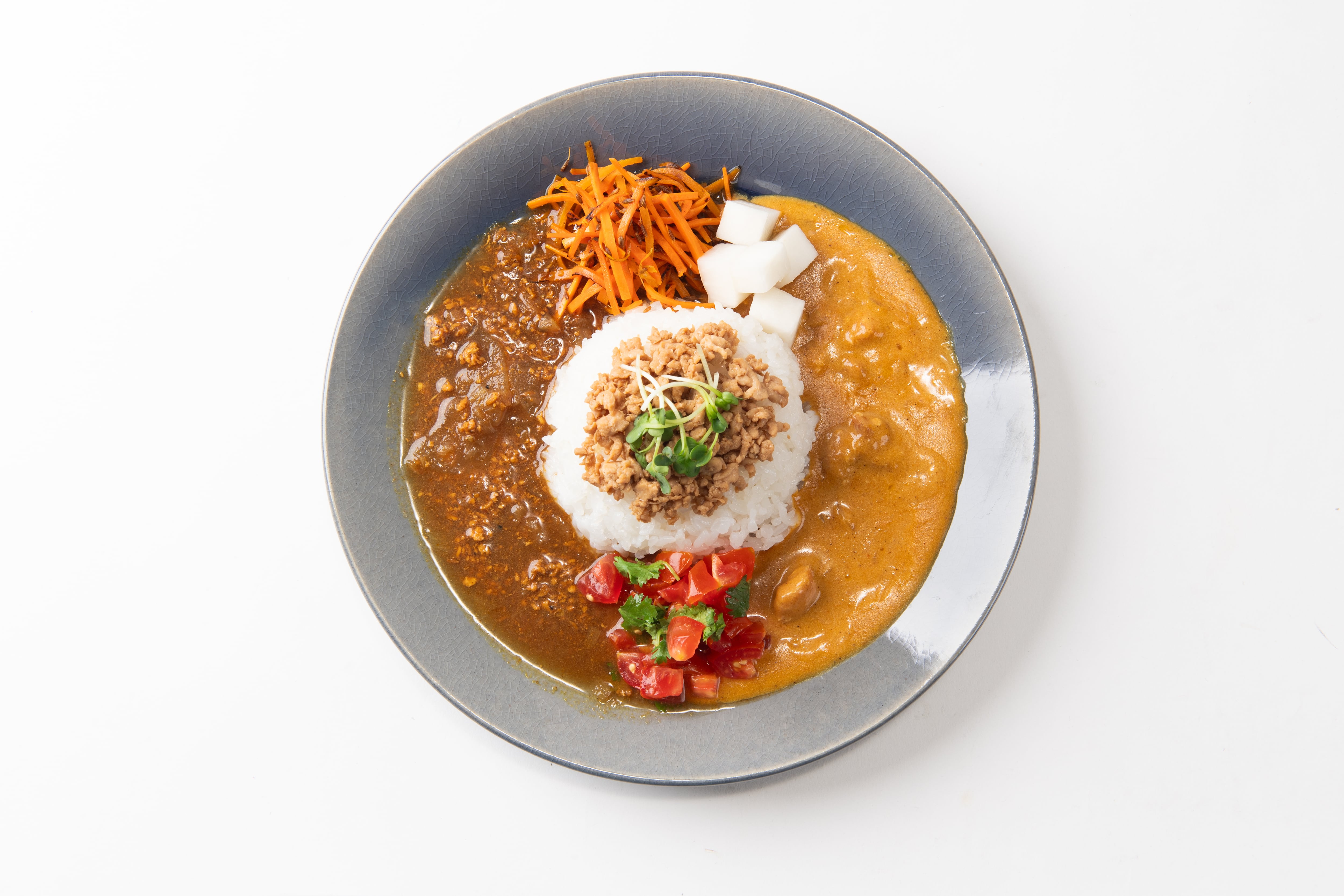 大阪】あいがけカレー 出汁薫る和風スパイス×まろやか仕立ての