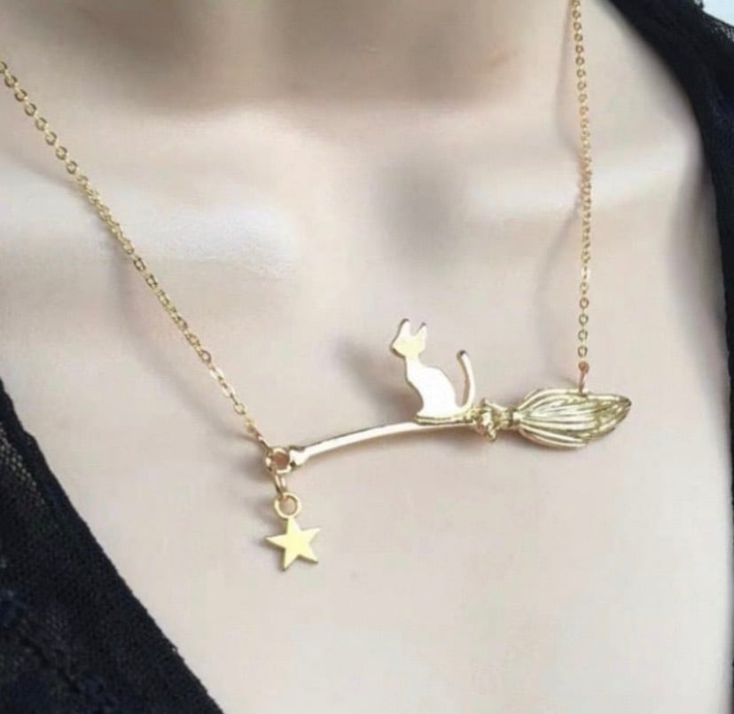 【5月新作アイテム】【合計5999円以上で購入可能】cat desgh neckless 3パターン猫ホウキネックレス