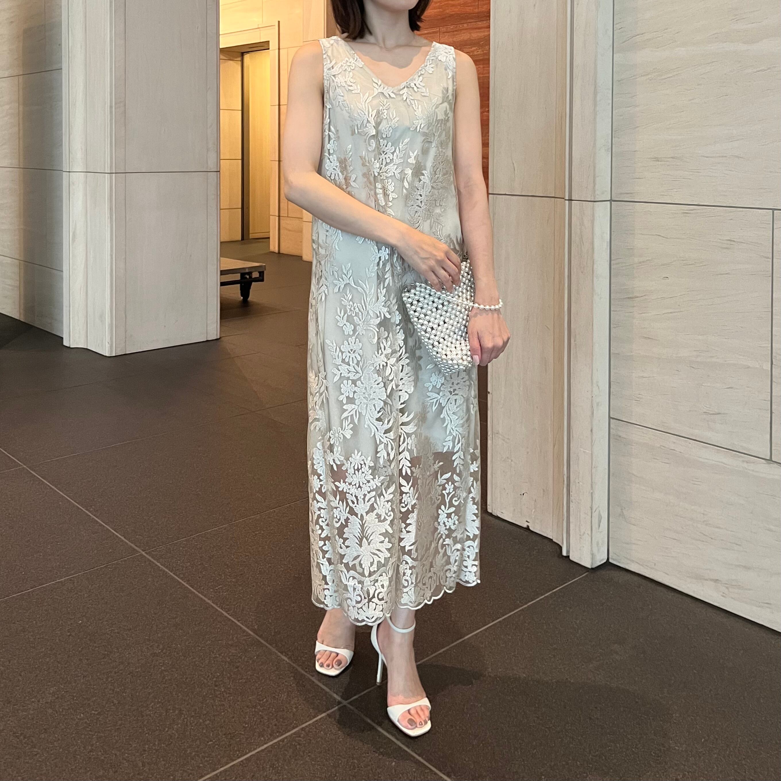 リーフ刺繍ワンピース [30026] | conforobe(コンフォローブ)