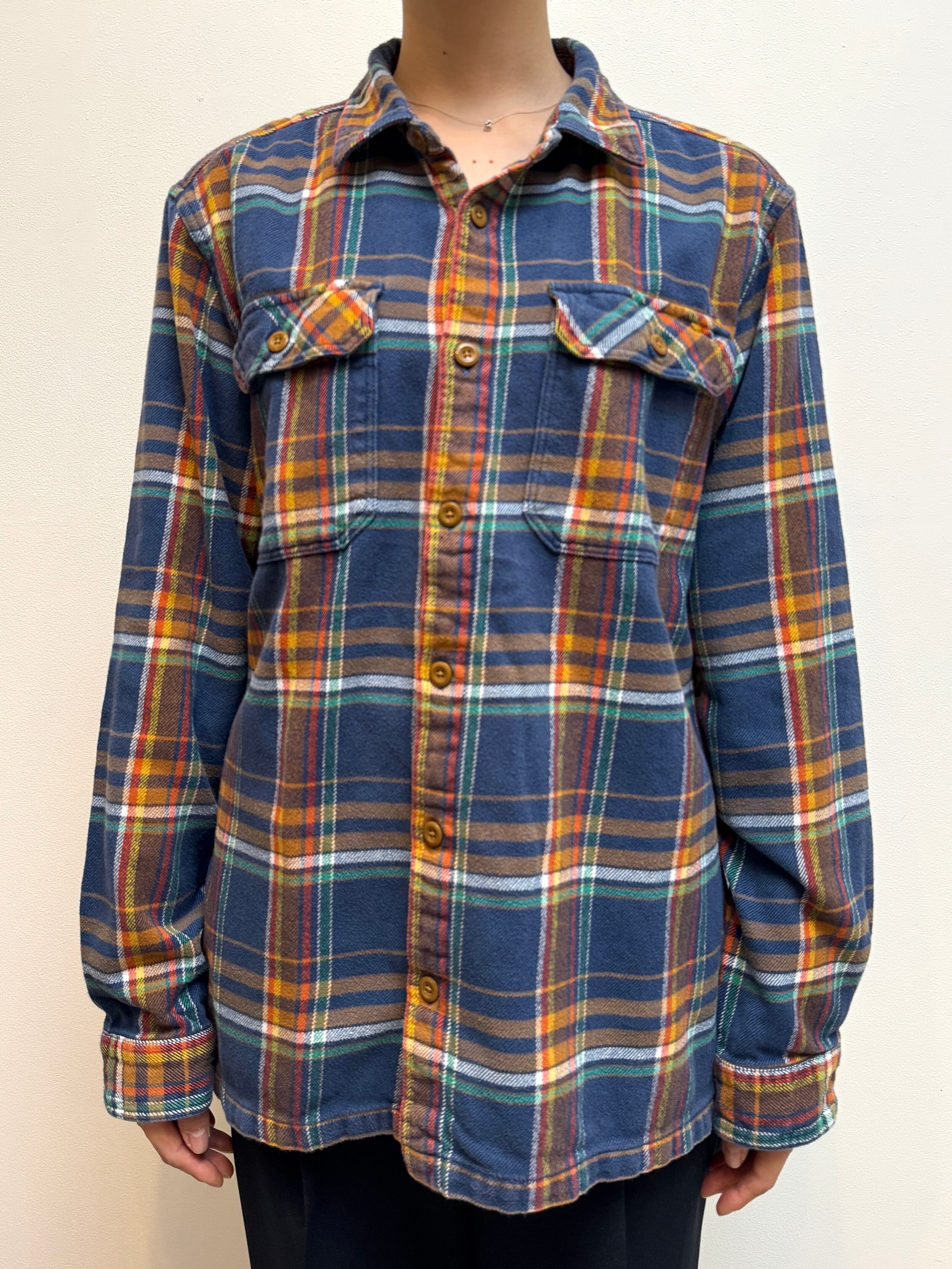 BL18-2 USED patagonia CHECK SHIRT -NAVY-