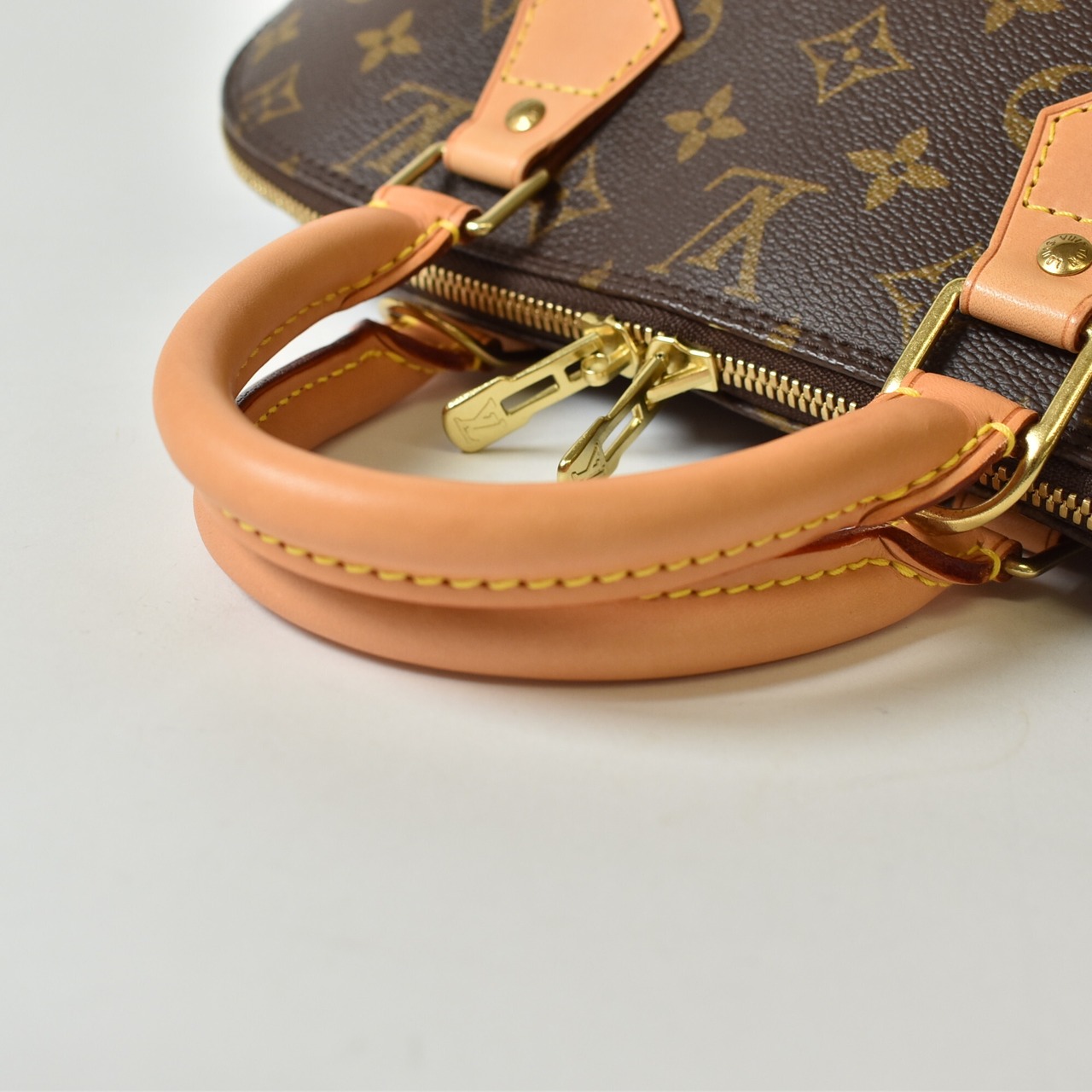 LOUIS VUITTON ルイヴィトン モノグラム アルマ ハンドバッグ M51130 ブラウン