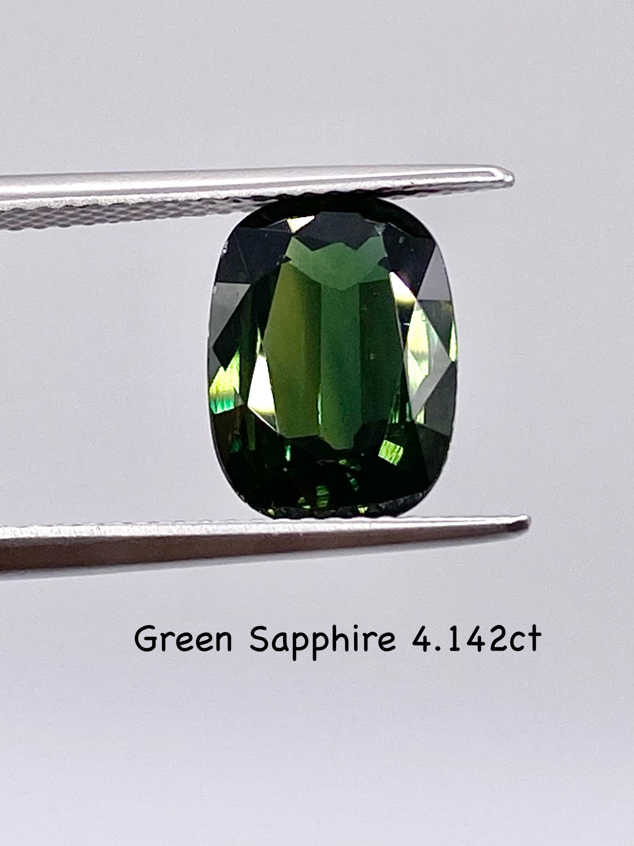 グリーンサファイア 4.142ct ルース
