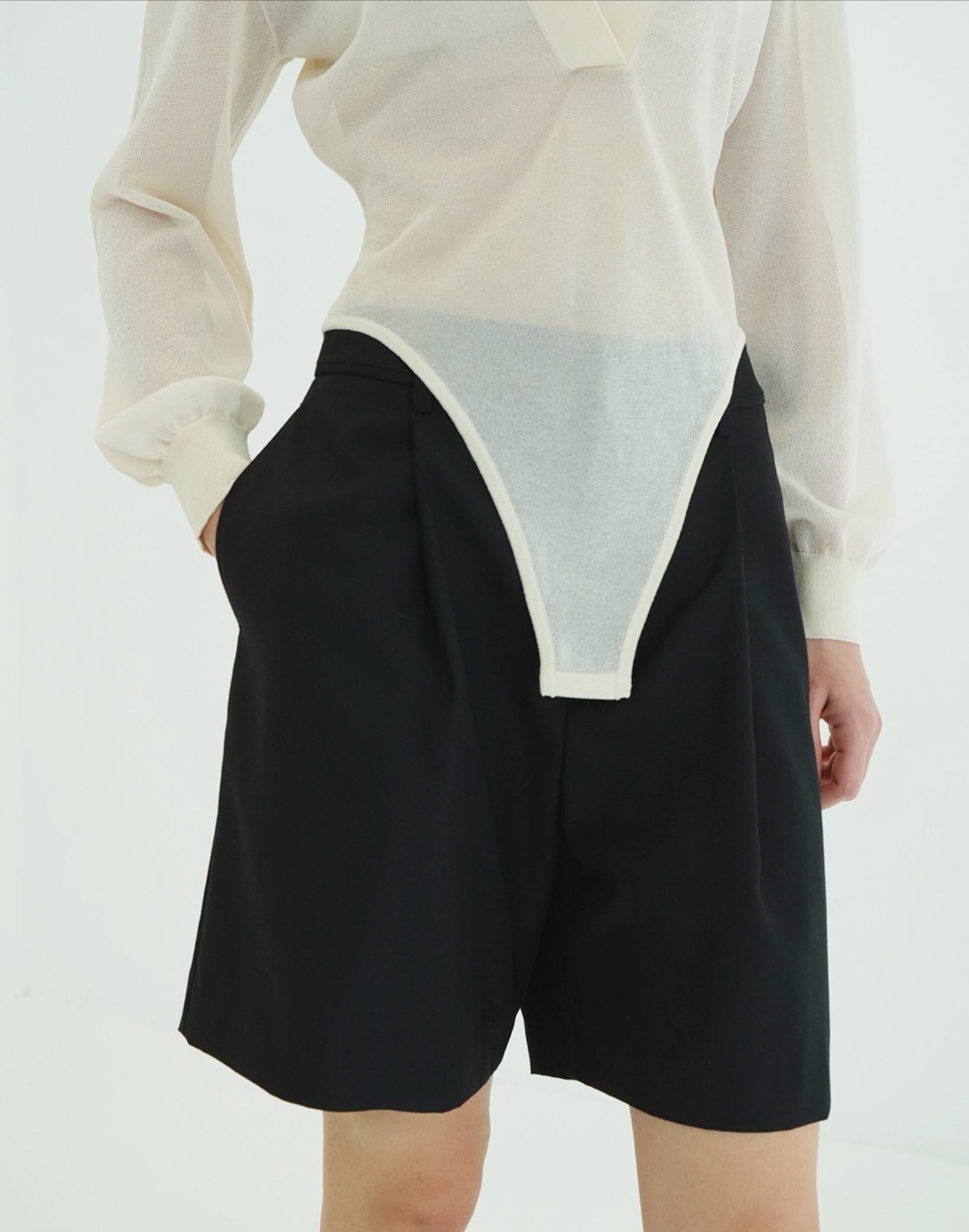 CLANE LOW WAIST HALF PANTS | FLICKA ASHIYA