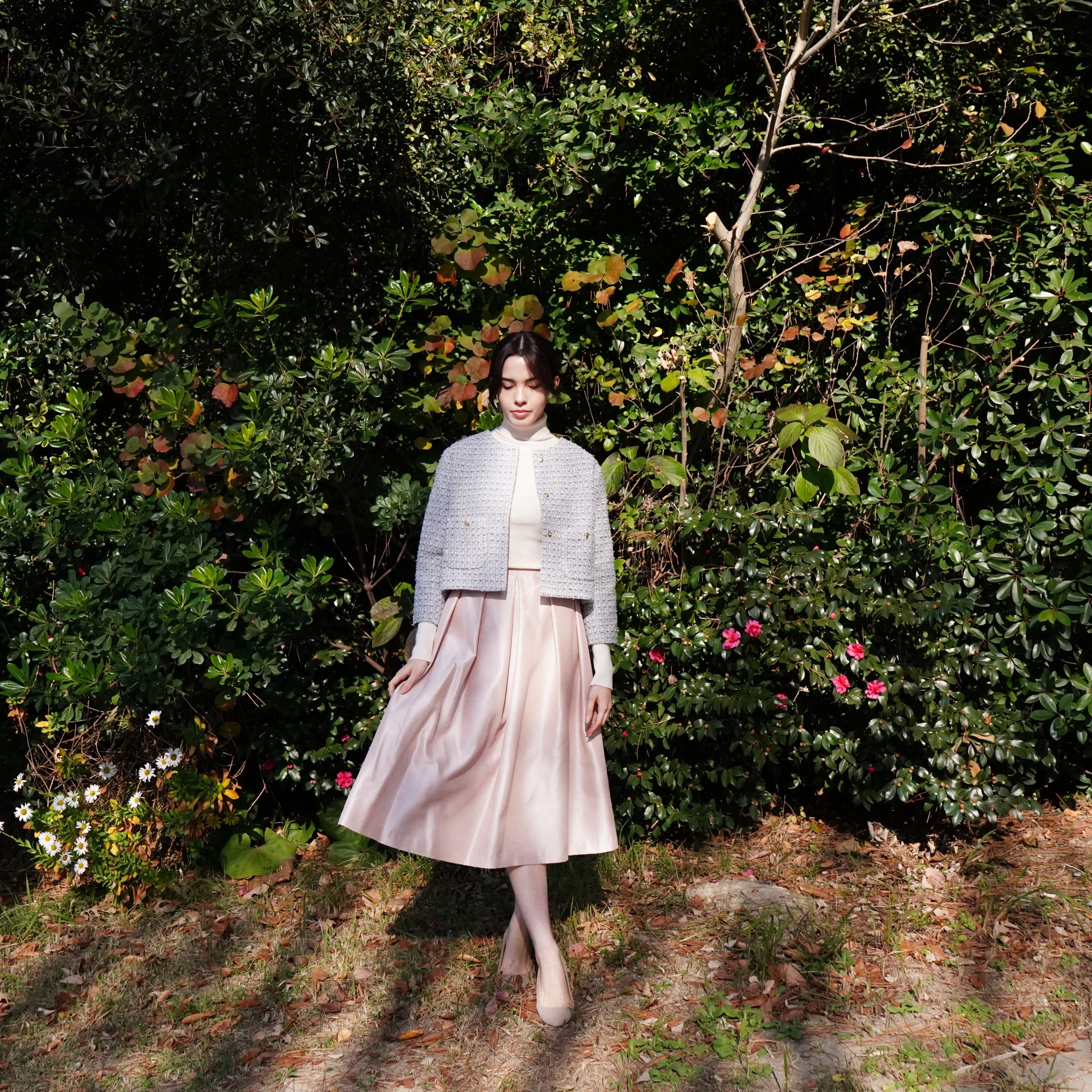 ☆再入荷 Back Satin Shantung tucked skirt バックサテンシャンタンの