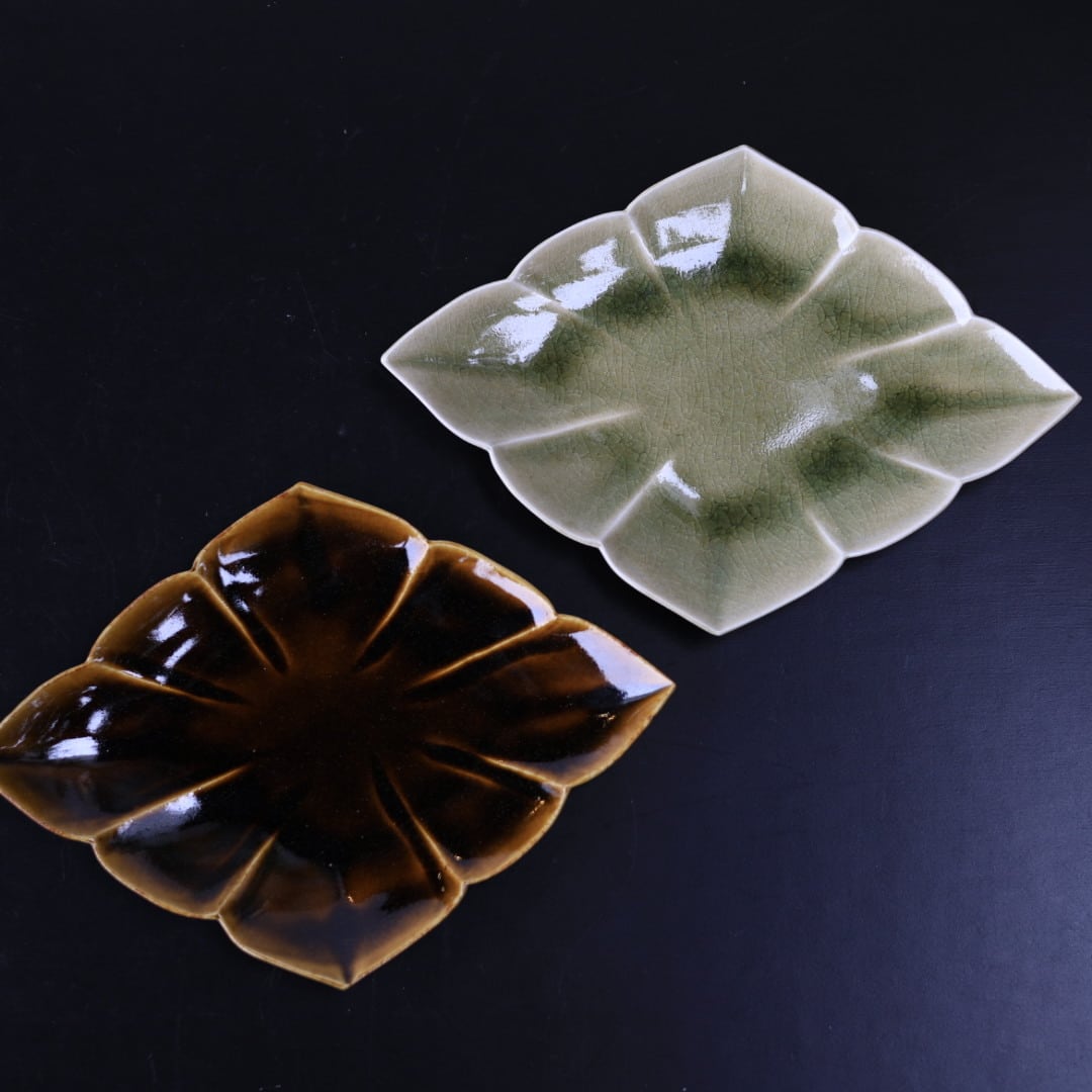 宮田竜司　呉須赤絵稜花皿 新品2枚セット 9b3bbbbad0d18a38f54c9905fab8f0