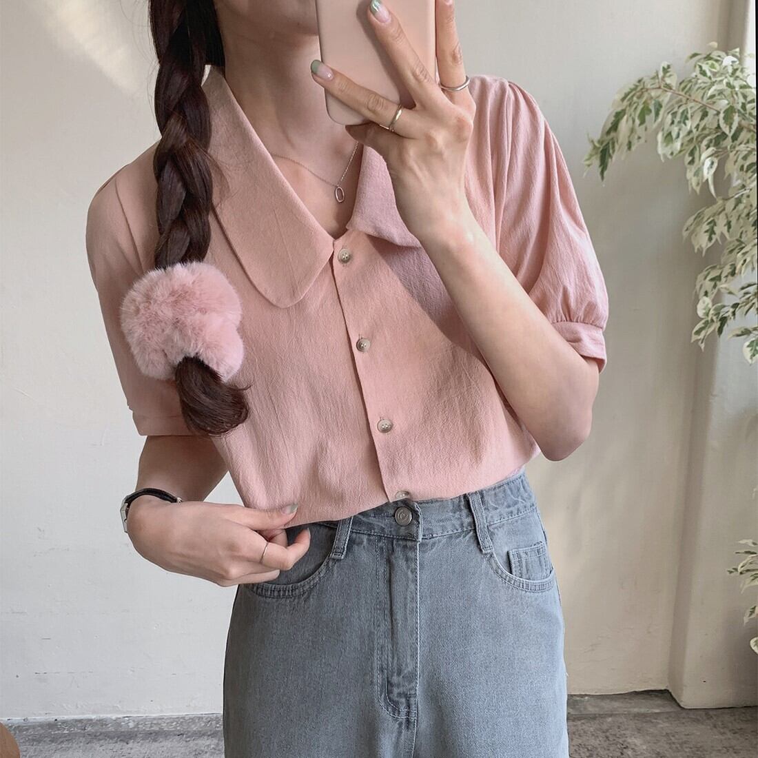 トップス レディース 3色 シャツ ブラウス 半袖 パフスリーブ ポロカラー 細身 ストレート 前開き ボタン 薄手 とろみ感 かわいい 大人可愛い シンプル カジュアル エレガント フェミニン おしゃれ おとな ナチュラル こなれ感 ラブリー キュート ガーリー 華やか 爽やか 無地 OL 通勤 学生 通学 デート お出かけ 女子会 カフェ巡り 街歩き S M L XL ホワイト ピンク ネイビー 春 夏 10代 20代 30代 ママ 韓国系 着回し 普段使い ファッション コーデ モテ 送料無料