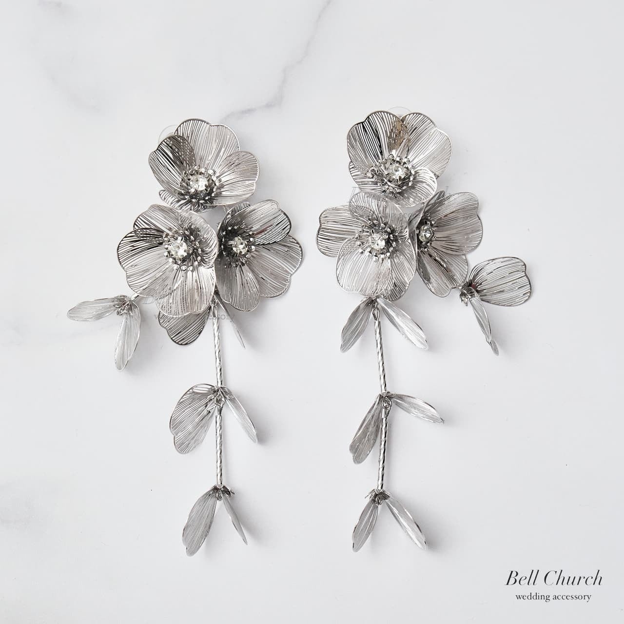 ウェディングピアス イヤリング｜ビジュー｜お花 フラワーモチーフ
