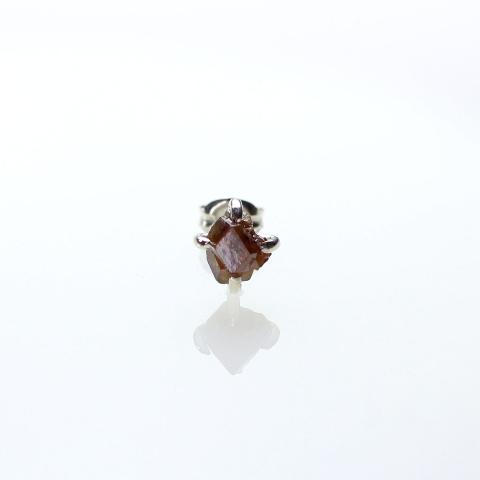 ラビリリー 様 ☆ 専用 ラピスラズリの18金ピアス | iichi 日々の暮らしを心地よく