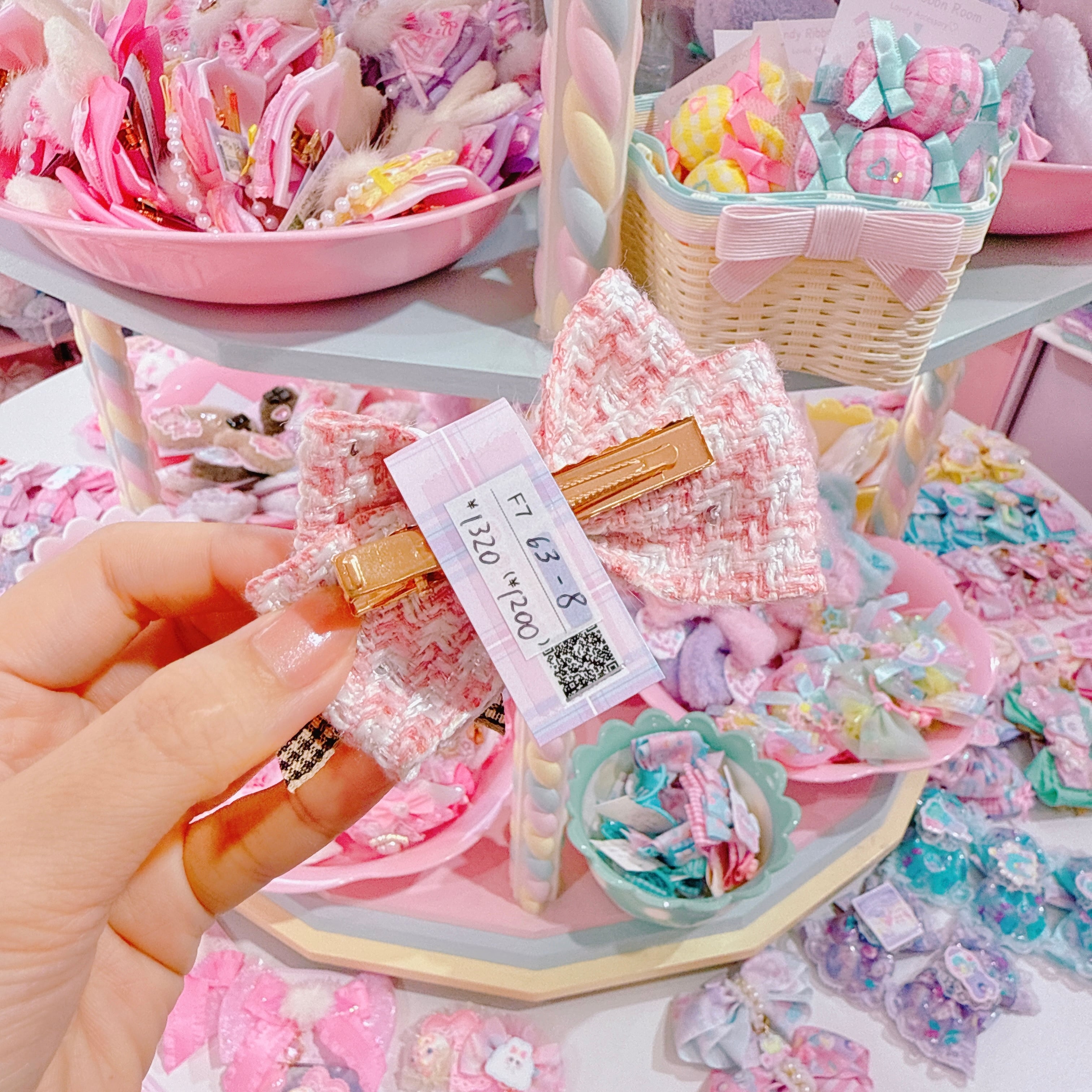 【F7】63-8ツイードリボンヘアクリップ