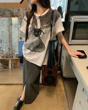 キャットグラフィックプリント Tシャツ A1009