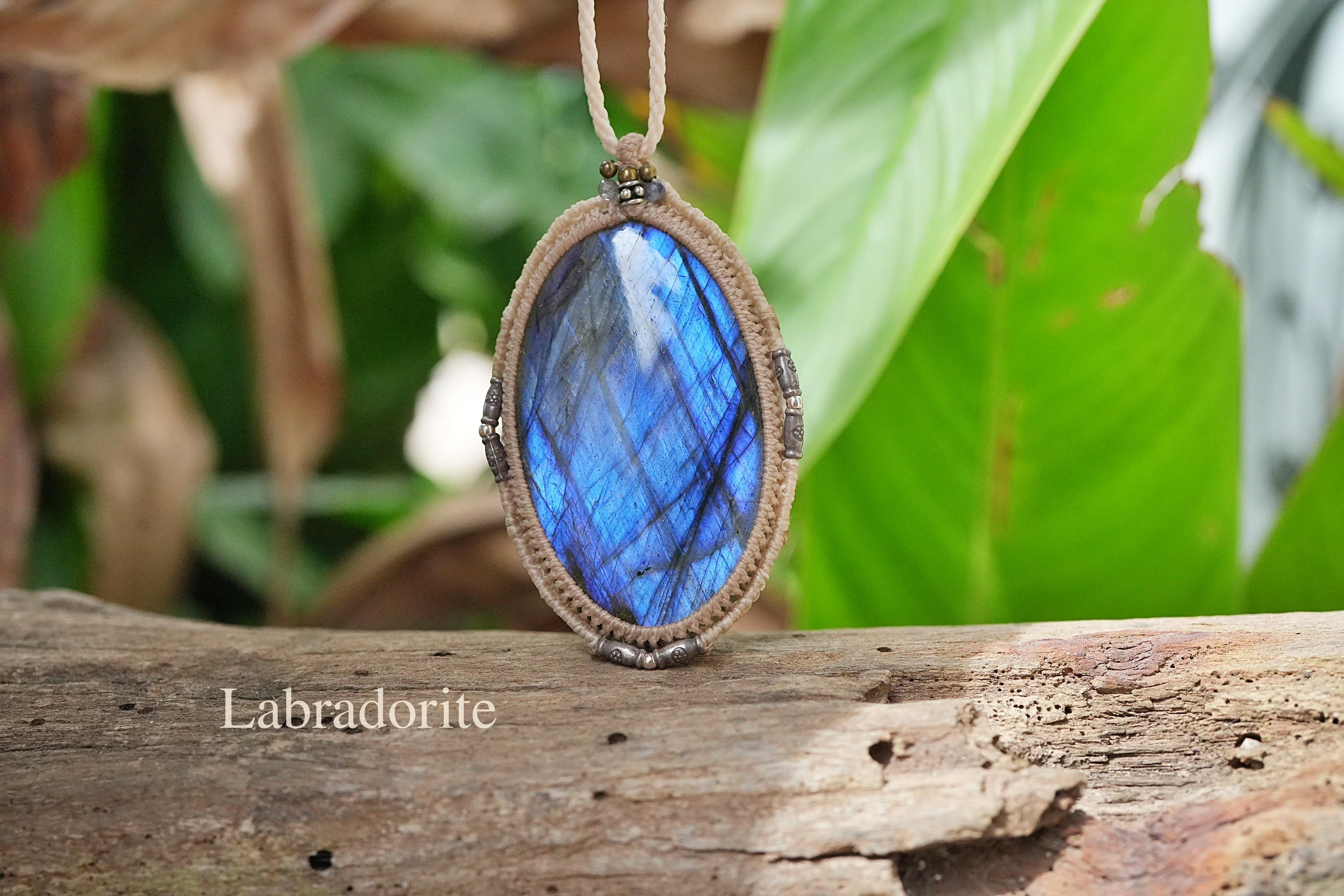 大粒★宇宙ブルー ラブラドライト マクラメネックレス2556
