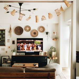 Small basket garland