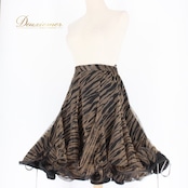 社交ダンス 衣装 スタンダード スカート レッスンウェア レディース DANCE FASHION WORLD ブラック系 ブラウン系 黒 茶 レース 練習着 フレアスカート ダンス衣装 スタンダード用 広がる ふんわり 切替なし シック ゼブラ柄 動物柄 ブラック ブラウン スタイリッシュ 大人 上品 フェミニン 女性用 ポリエステル ファスナー付き 伸縮 あり ウエスト調整 なし ダンス フォーマル 競技用 9号 社交ダンスレッスン ステージ用 練習 女優感 エレガント ダンスファッションワールド