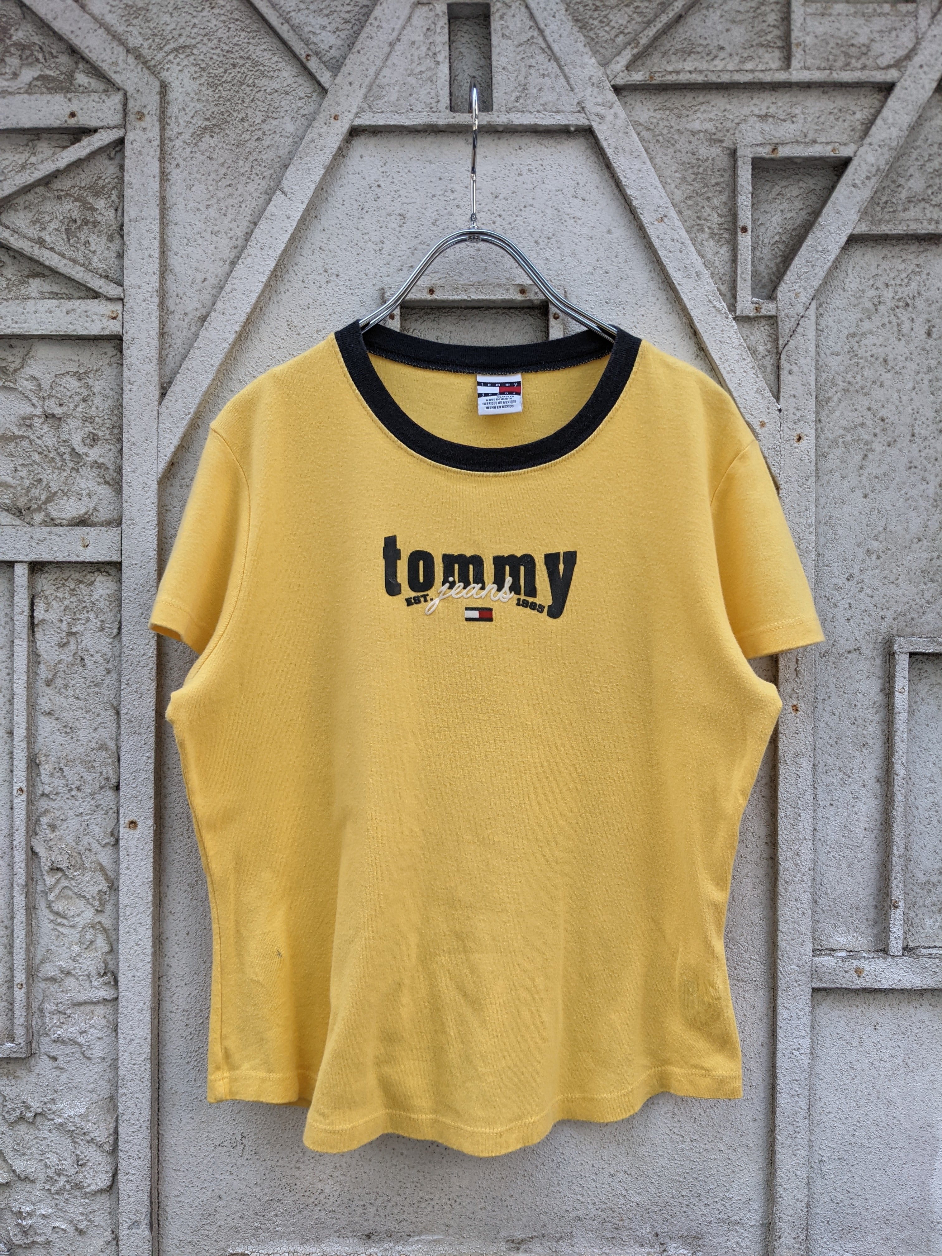 "TOMMY HILFIGER" ringer tee