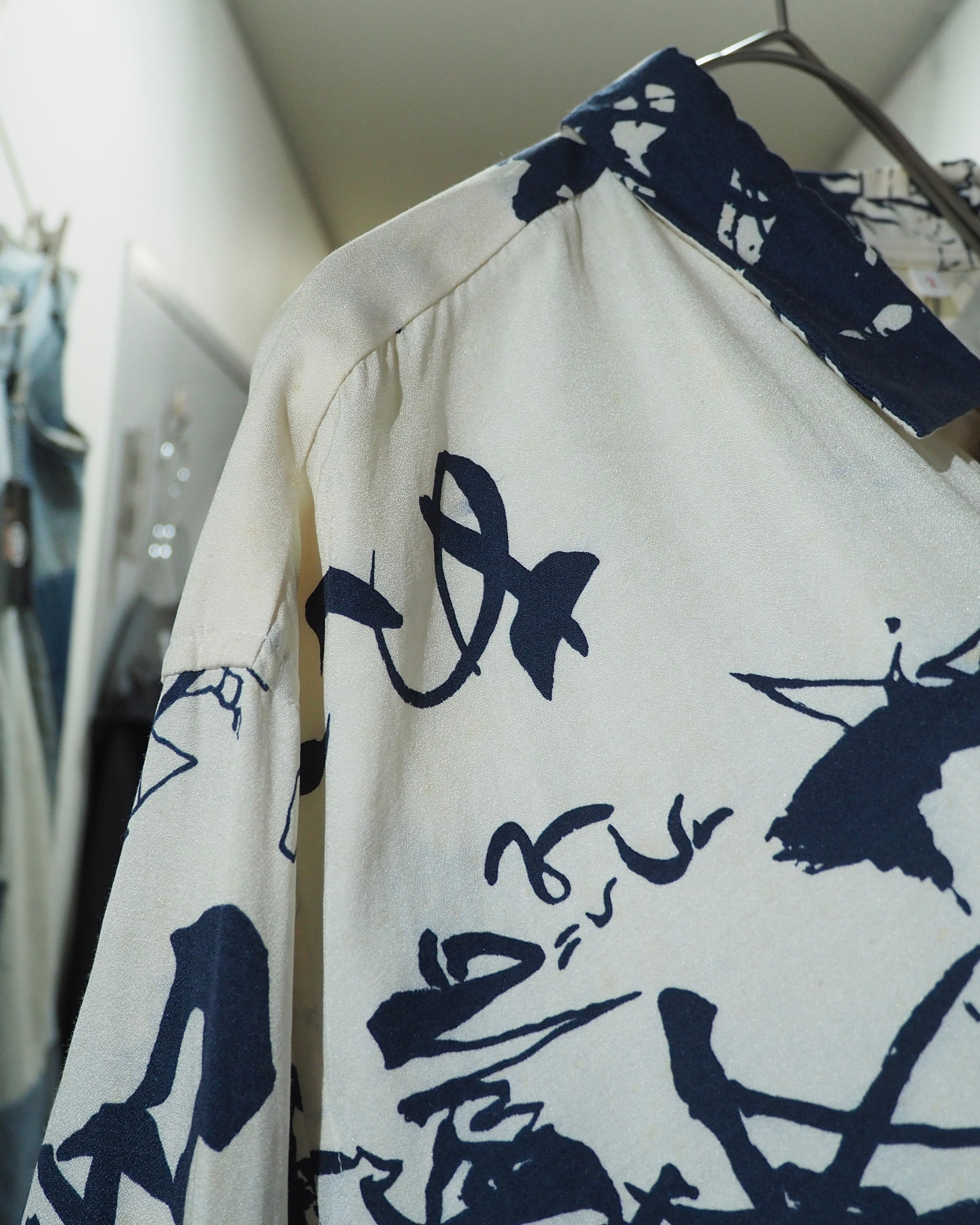 1990 ‐ 00s " OKURA ‐ 聖林公司 " Japanese Graffiti Scribble All Over Pattern Shirt