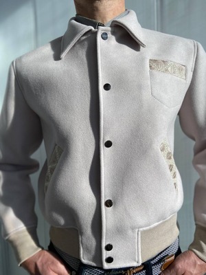 ウクライナ産カシミヤ手刺繍ジャケット シルク刺繍　ユニセックス