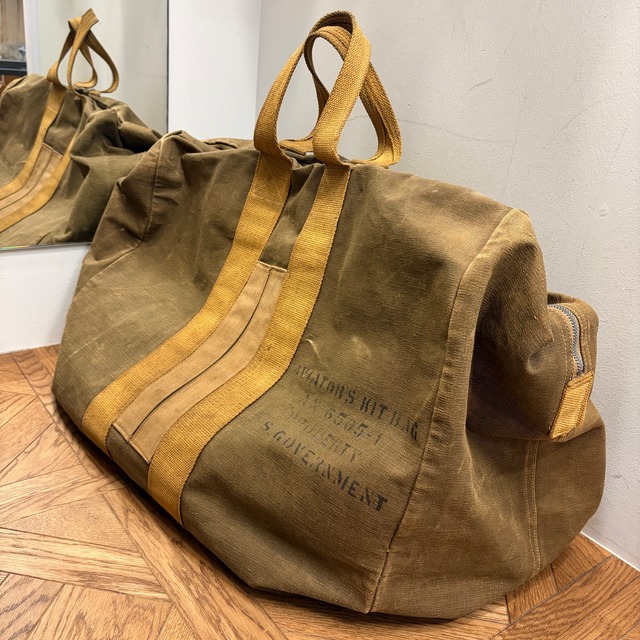1940s US AIR FORCE AVITATOR KID BAG