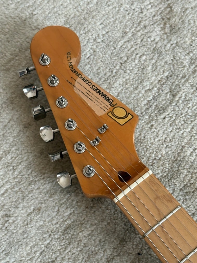 Fernandes ’79 FST-60 石ロゴ ストラトキャスター Fernandes '79 FST-60 石ロゴ ストラトキャスター maxresdefault.jpg