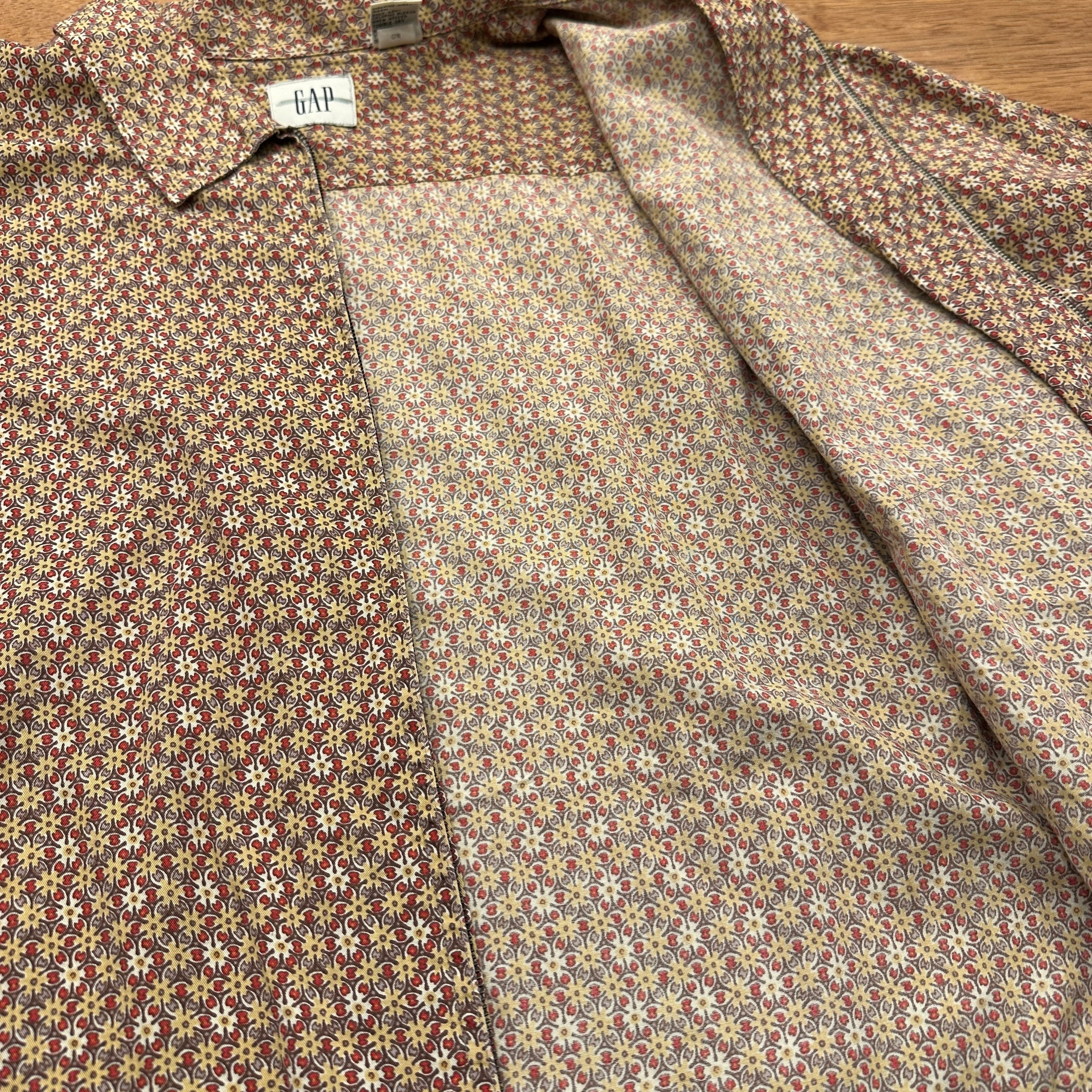 1990'S OLD GAP F/Z SHIRT | safarionline