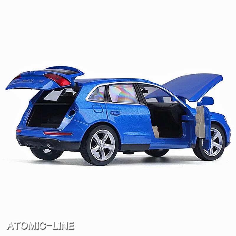 AUDi アウディ Q5 1/32 ミニカー 全2色 ライト点灯 エンジンサウンド