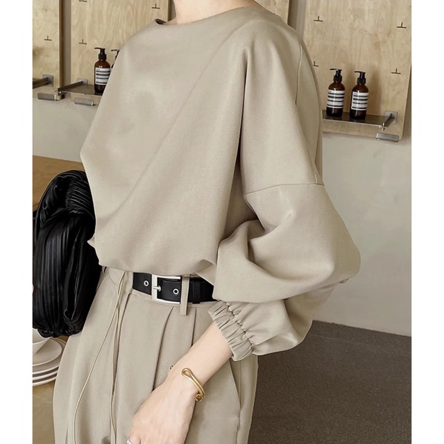 【ボートネックボリューム袖シャツ】P00200