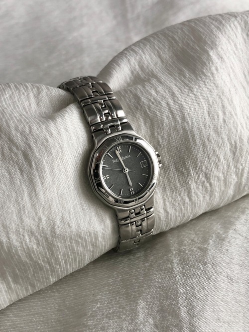 Yves Saint Laurent イヴ・サンローラン 腕時計 シルバー×ブラック ロゴ ステンレススチール クウォーツ 9616-H18636 gzdk85