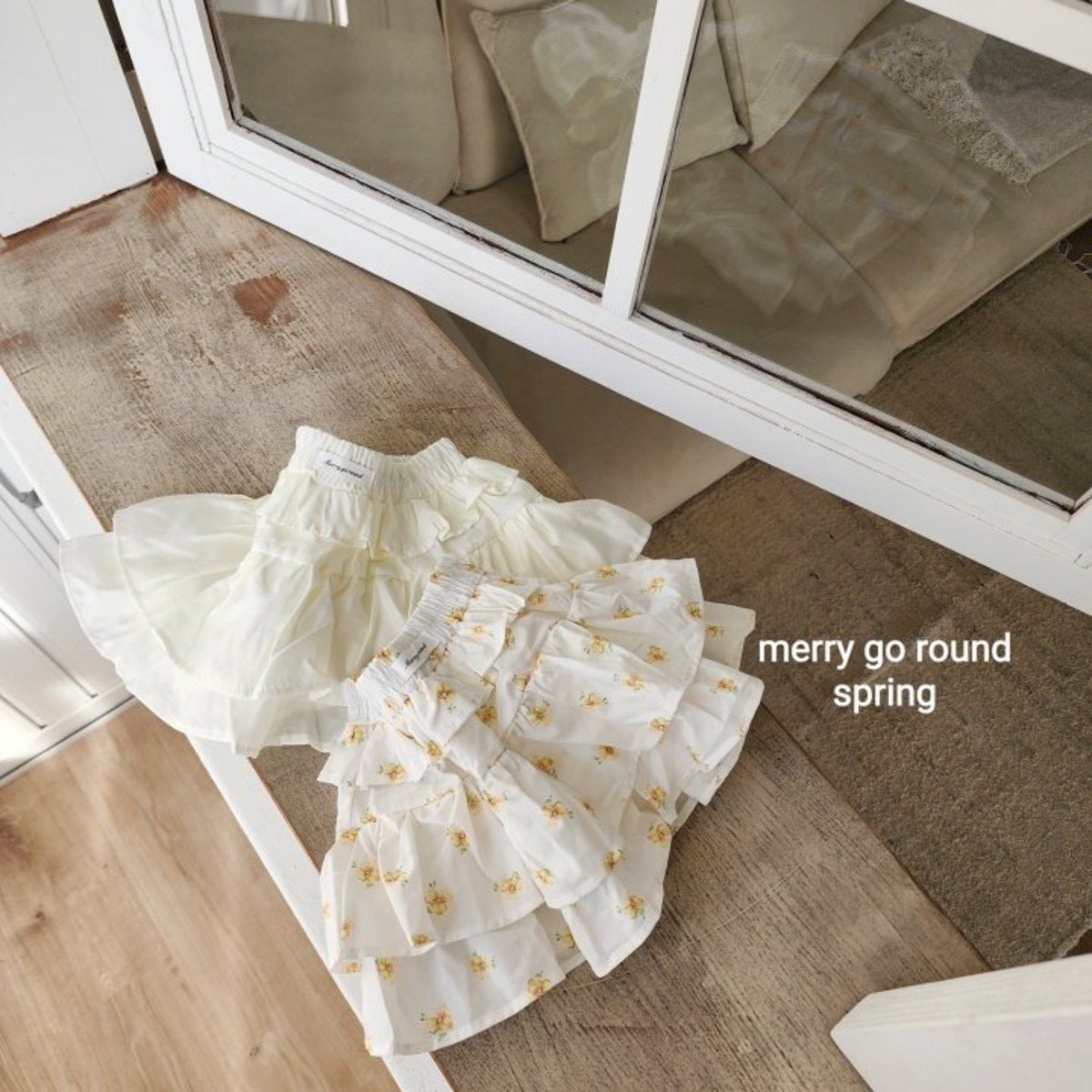 [取寄]送料無料2/8(日) 21:00まで Spring skirt(ivoly) / merry go round | TURKY ...
