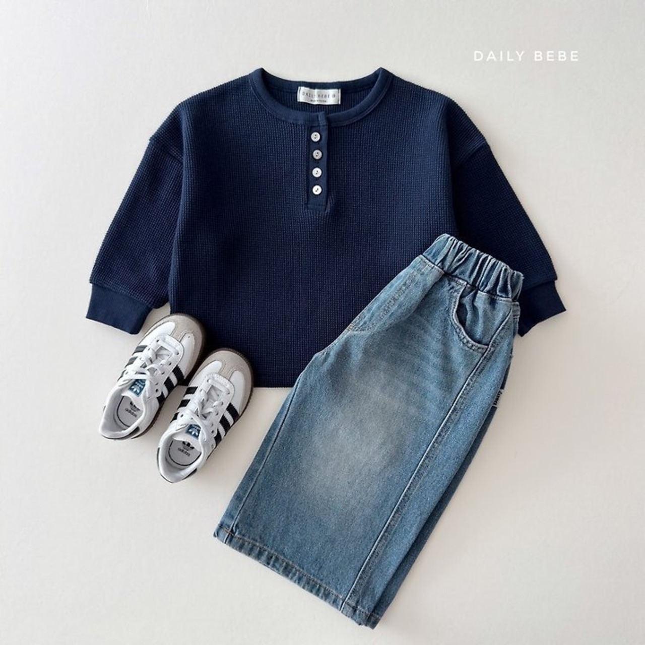 韓国子供服 / 26Autumn / 〖取寄〗DAILYBEBE / ワッフルヘンリーネックTシャツ / キッズ服 / ジュニア服 / 秋服 *XS~JL*