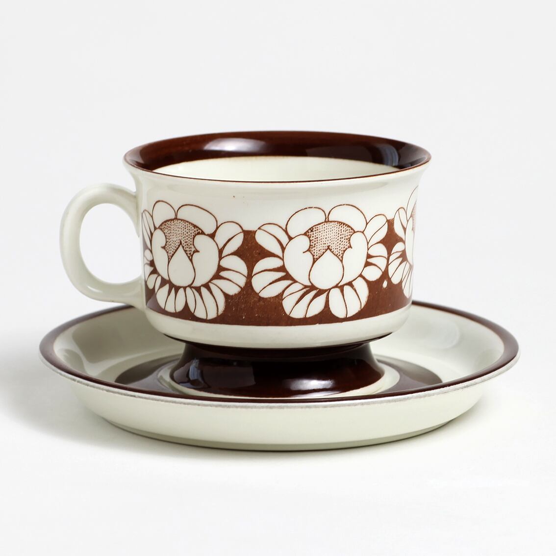 Esteri Tomula | kogmas 北欧ヴィンテージ食器のコグマス