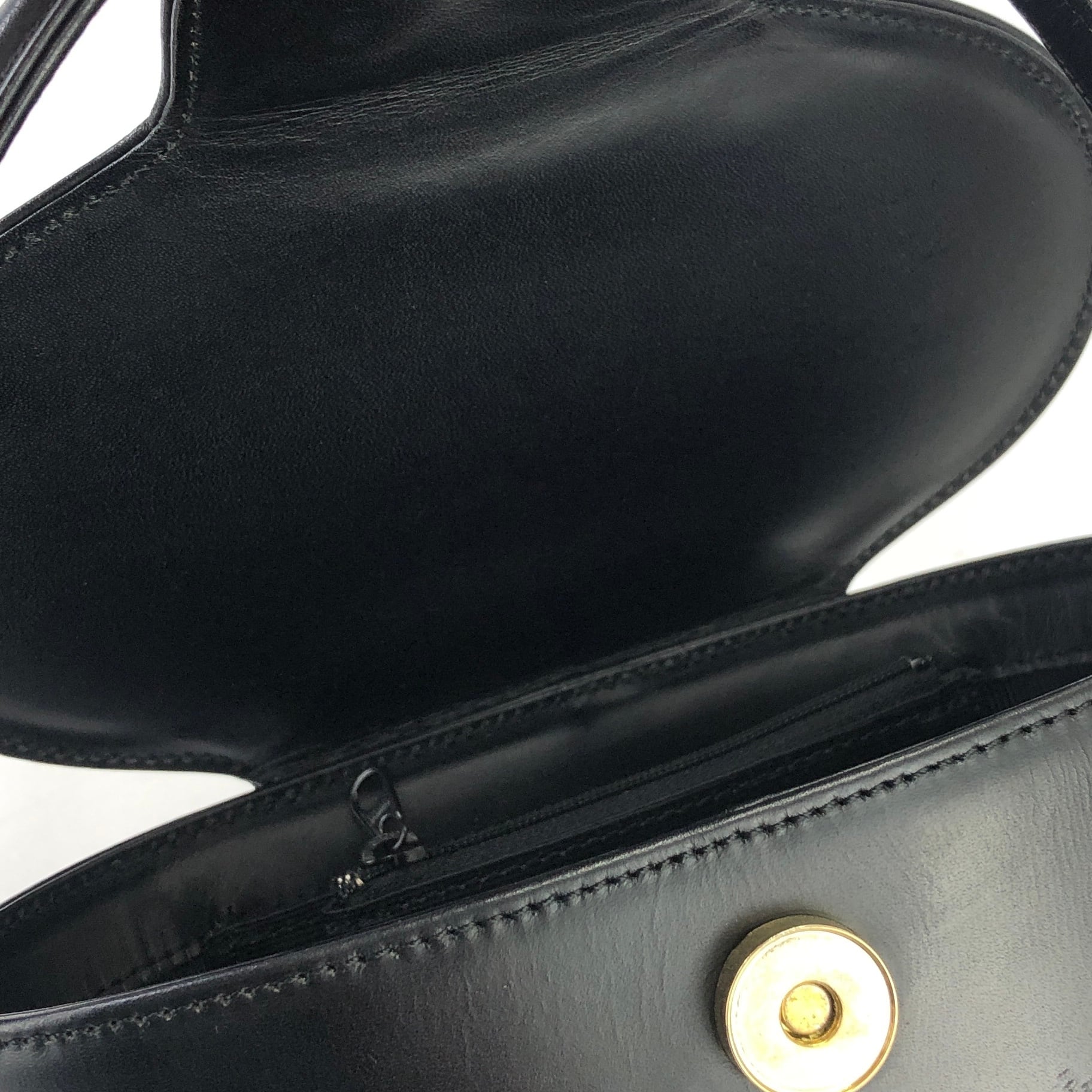 GIVENCHY ジバンシィ ロゴ ボタン バニティ レザー ハンドバッグ